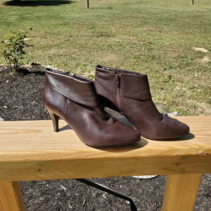 Gianni Bini Brown Side Zipper Ankle Boots